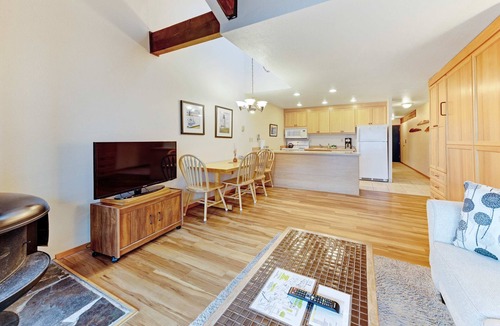 Historic Bayfront Condo | Waterfront Condo with Private Deck, Bay Views, Pool, Hot Tub, & Sauna