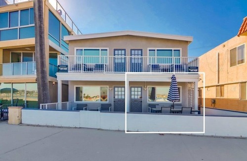Central Mission Beach Condo | WaterFront * Exclusive View Patio * Ground Level * A/C