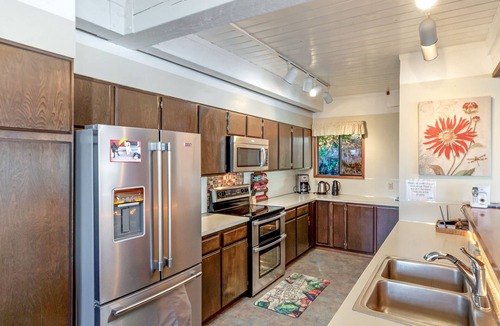 Friday Harbor House | Waterfront! On beautiful Mitchell Bay! (HV)