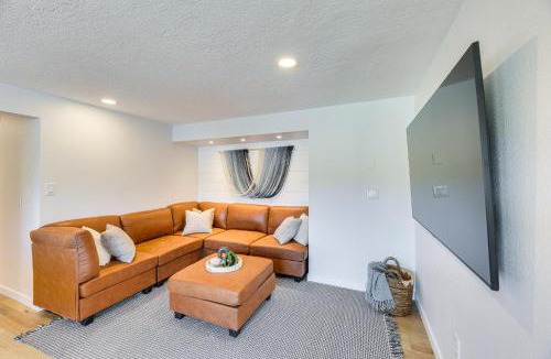 Olympia House | Waterfront Washington Getaway w/Hot Tub & Deck!