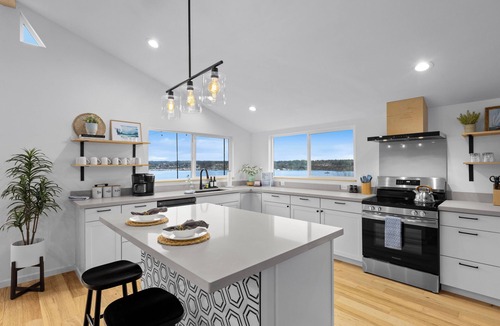 Navy Yard City House | Waterview 4BR Home w/Hot Tub, Spa Bath & Game Room