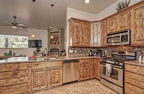 Oak Creek House | *WEEKLY DISCOUNTS* Lux Private Pool & Walk To Golf Country Club House