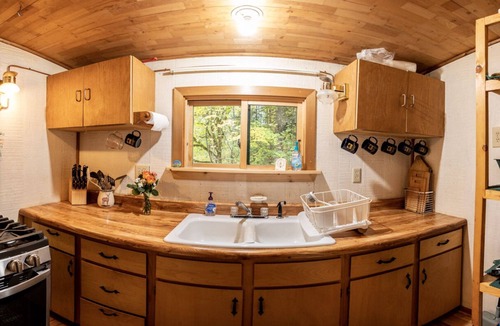 Kalama Cabin | Welch Cabin ~we LOVE dogs~