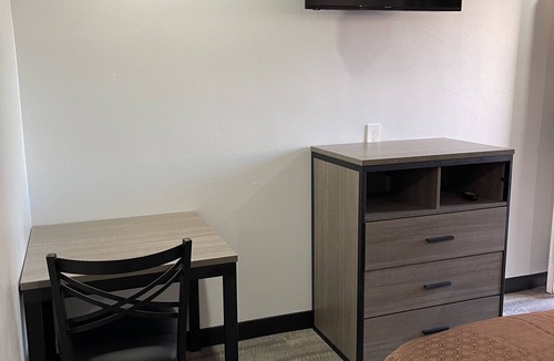 Northwest Anaheim Hotel | Welcome Inn & Suites