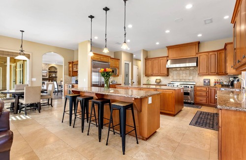 Temecula House | Welcome to Love at First Syrah! Single Story home w/pool/spa/7 bedrooms & more!