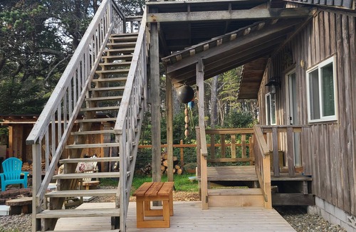 Klipsan Beach Cabin | Welcoming 3-bedroom cabin in Ocean Park