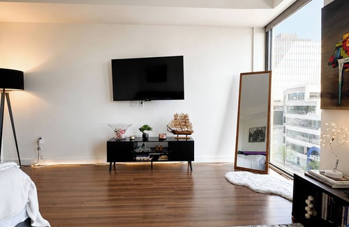 Beverly Grove Bed & Breakfast | West Hollywood - Elite High Rise Living