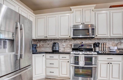 West Richland House | West Richland House: Home Gym & Fire Pit!