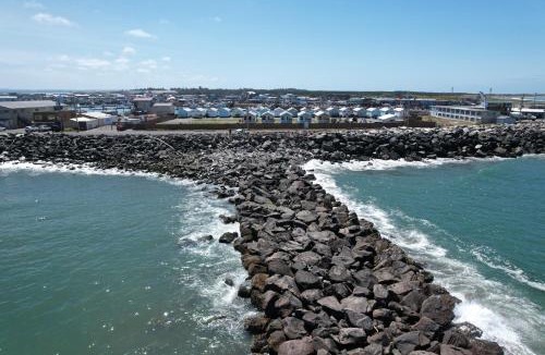 Westport Hotel | Westport Marina Cottages