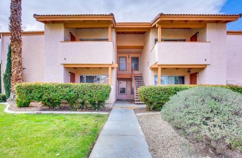 Paradise House | WFH-Friendly Las Vegas Condo: 2 Mi to Strip!
