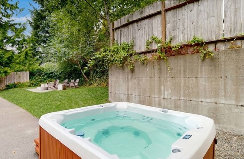 Depoe Bay House | Whale's Spout - Pet Friendly-Depoe Bay, OR