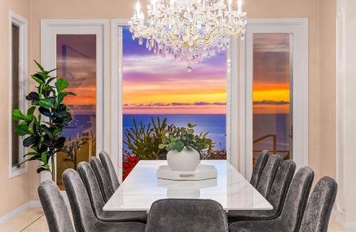 La Jolla Shores Apartment | Whale Watch Paradise