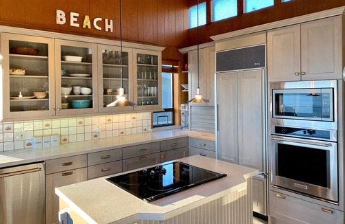 Freeland House | Whidbey Island Mid-Century Modern Waterfront Escape - JAW DROPPING VIEWS!