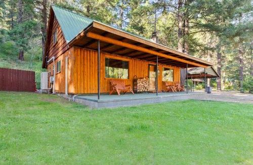 Naches House | White Pass Log Cabin Luxury Retreat
