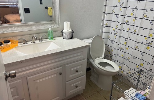 Midland House | Whole House 3-bedroom house in Tacoma with WiFi access