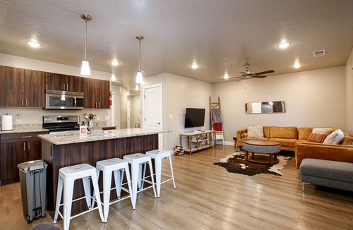 Kanab House | WildWestWillow Kanab UT - Kid & K9 Friendly!