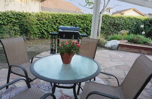 Thousand Oaks House | Wildwood: Bed, Bike & Hike