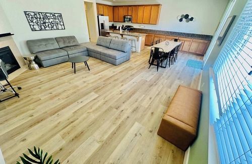 Reno House | Willow Song House/Sleeps 13