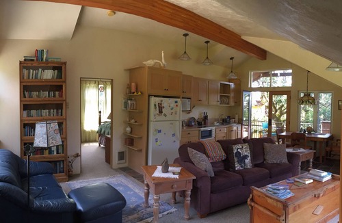 Eugene House | Wine Country Villa Guest House
