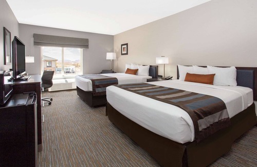 Page Hotel | Wingate by Wyndham Page Lake Powell