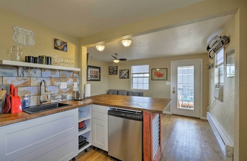 Winslow Apartment | Winslow Apartment w/Jacuzzi, Deck & Grill Access!