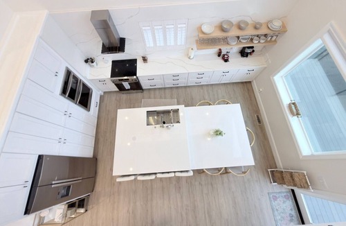 Westport House | Winter Discount Ocean Views, Sauna, Nintendo