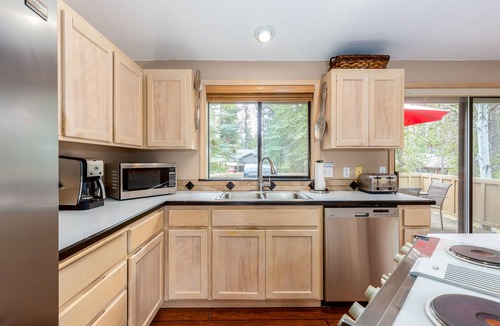 Deer Park House | Witc04 - Dog Friendly, Hot Tub, A/C, Great Views