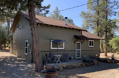Cassel House | Wonderful 2-bedroom cabin in Cassel, CA…minutes from Hat Creek and Baum Lake.