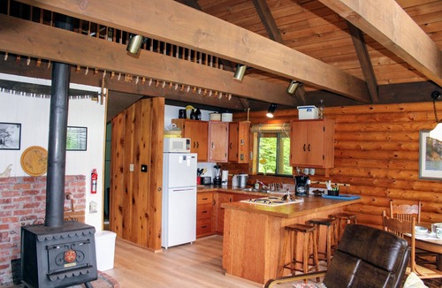 Packwood Cabin | Woolly Bear Log Cabin Mountain Get-Away