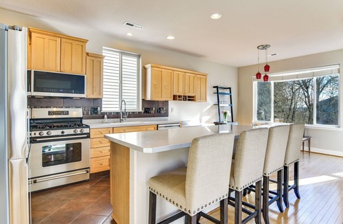 Bull Mountain House | Work-Life Balance! Home Outside Dtwn Portland