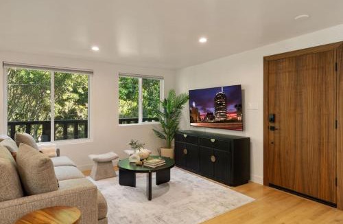 Hollywood Hills House | World Cup! Luxury Hollywood Retreat w/Pool Table