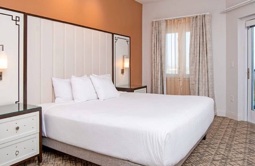 Anaheim Resort Resort | WorldMark Anaheim - 2BR Presidential Suite near Downtown Disney® District