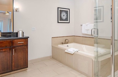 Anaheim Resort Resort | WorldMark Anaheim - 2BR Presidential Suite near Downtown Disney® District