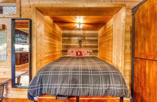Government Camp Hotel | Wy'east Nest