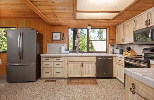 Sierra Cedars Cabin | Wyldwood | 3 bedroom+LOFT & BAR!