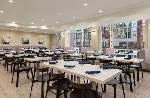 Anaheim Resort Hotel | Wyndham Anaheim