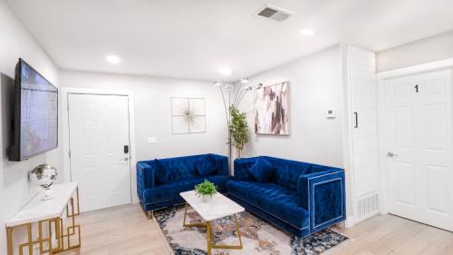 Lemon Grove Apartment | Xlnc Home 3bed2bath by sdstay
