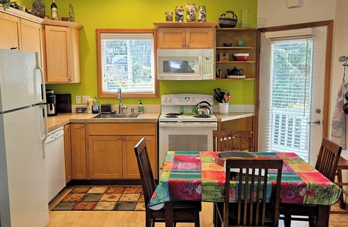Florence House | Y-Knot just a short walk to Heceta Beach