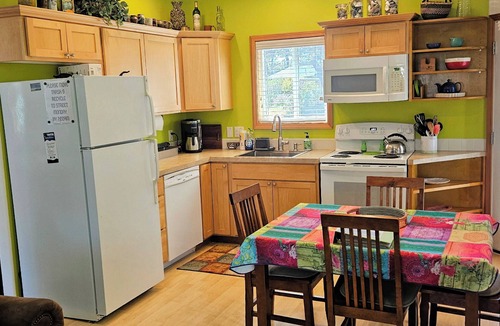 Florence House | Y-Knot just a short walk to Heceta Beach