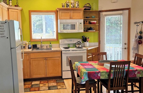 Florence House | Y-Knot just a short walk to Heceta Beach