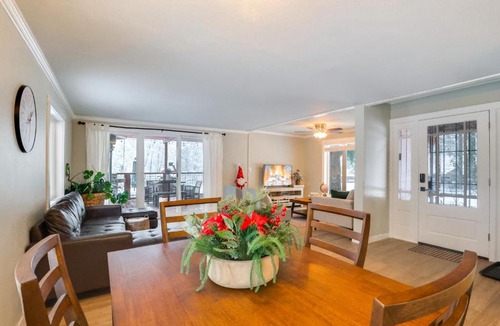 Easton House | Yakima Riverfront Retreat! Cozy Cascades Cabin