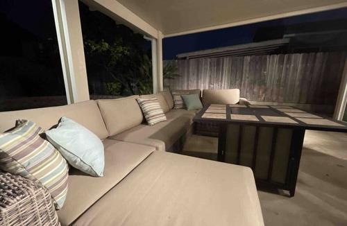 Mira Mesa House | Your home away from home.