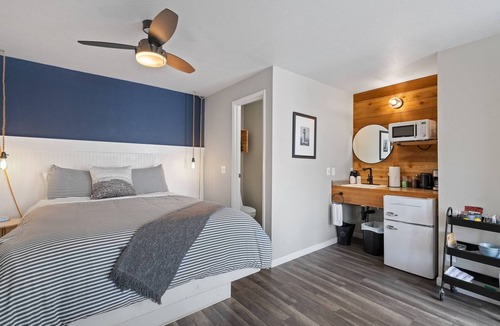 Long Beach Hotel | Your Home Away From Home! Pet-friendly, Free Parking, Near Long Beach Boardwalk