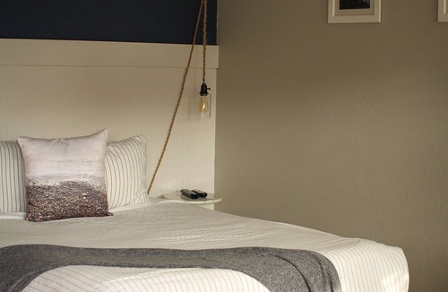 Long Beach Hotel | Your Home Away From Home! Pet-friendly, Free Parking, Near Long Beach Boardwalk