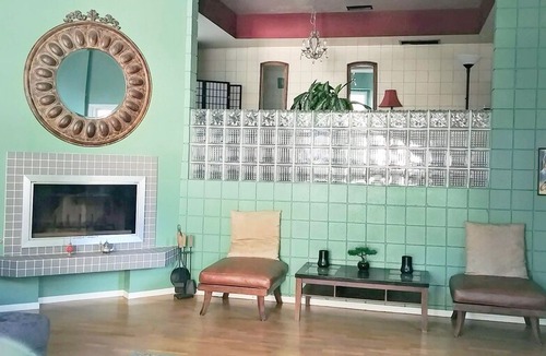 Hollywood Dell House | Your safe & hidden luxury mini-mansion in Hollywood Hills