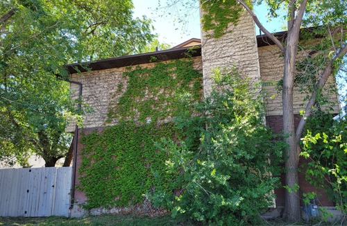 West Valley City House | Your SLC Adventure Starts Here 3BR Townhome 12 Min to Airport Sleeps 5+