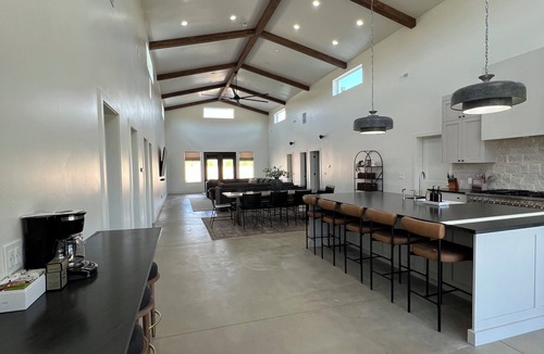 Utah House | Yuba Lake Barndominium Pickleball, Hot tub, Golf