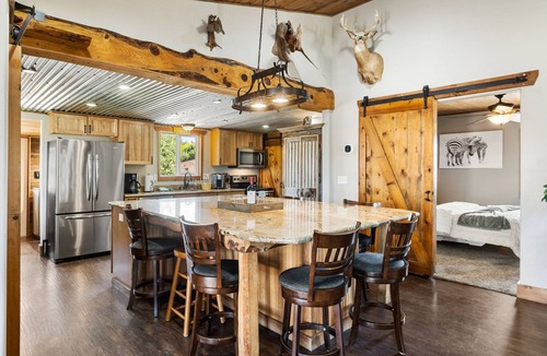 Williamson House | Zebra Rustic Retreat 3BR Home on Zebra Ranch