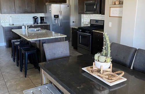 La Verkin House | Zion Adventure House - Is the place to be! We have everything you need!