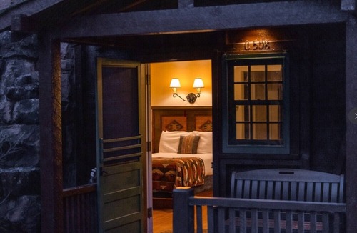 Zion National Park South Entrance Hotel | Zion Lodge - Inside the Park